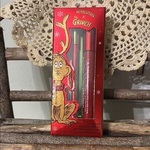 NEW REVOLUTION X The Grinch LITTLE MAX Lip Kit